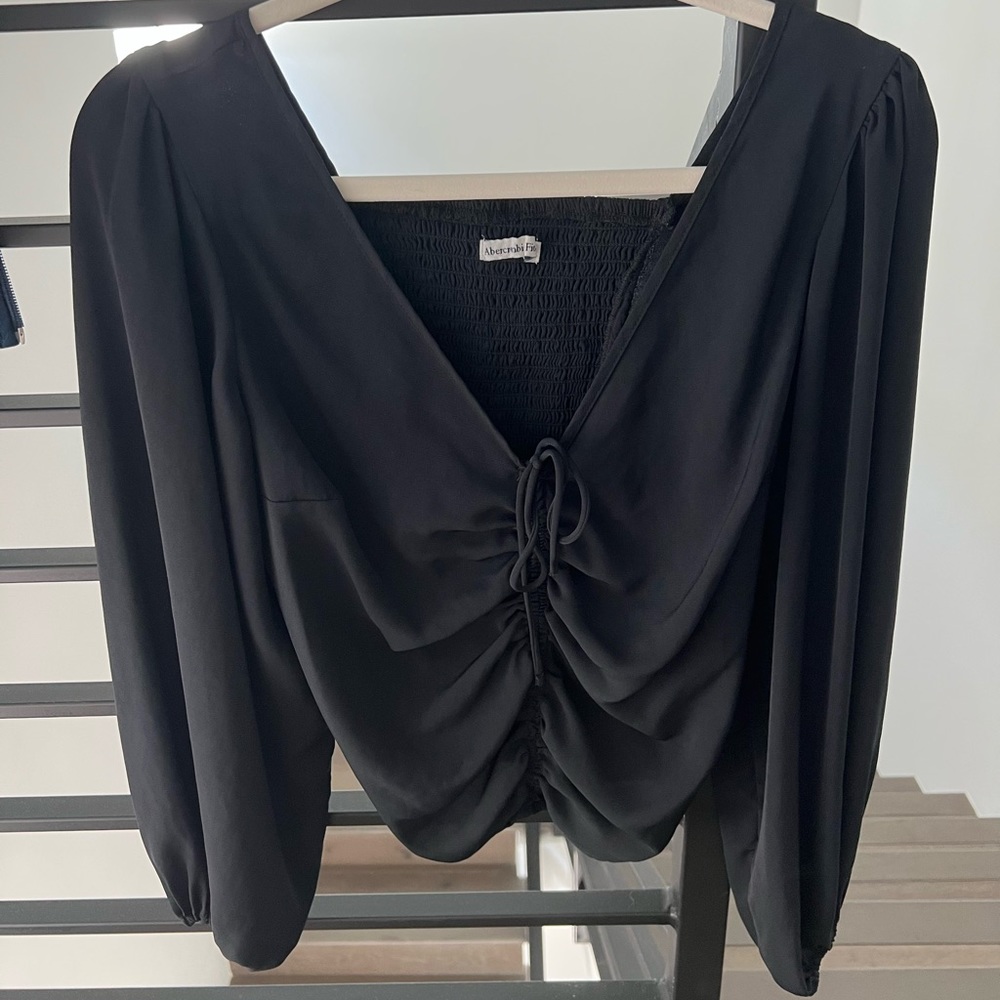 Abercrombie & Fitch Long Sleeve Cinched Front Top